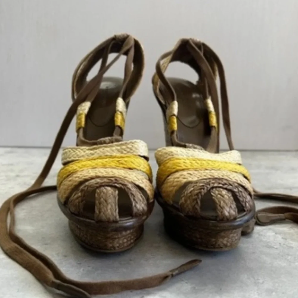 Woven Raffia Platform Sandals in Yellow and Brown